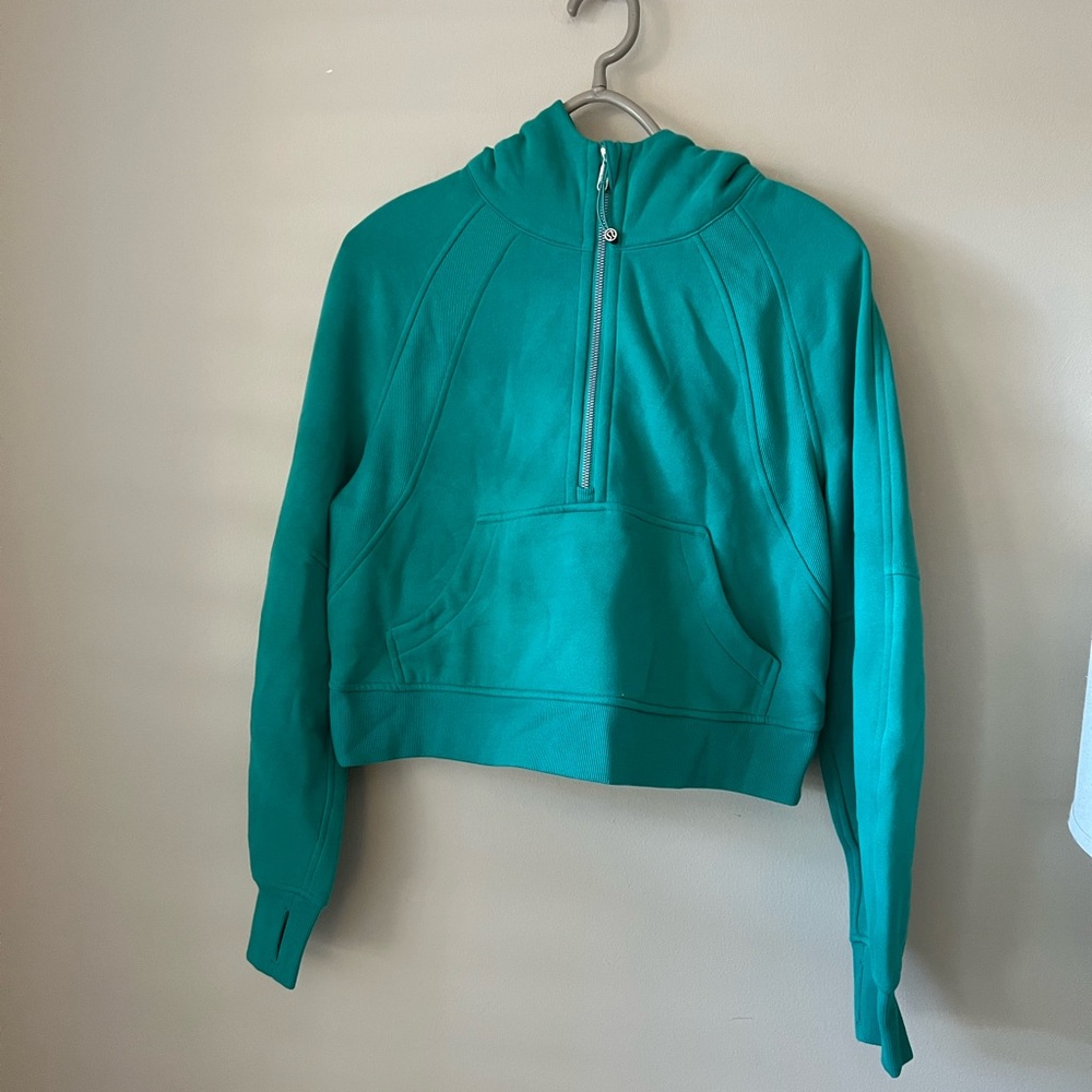 Lululemon crop hoodie size XS/S green